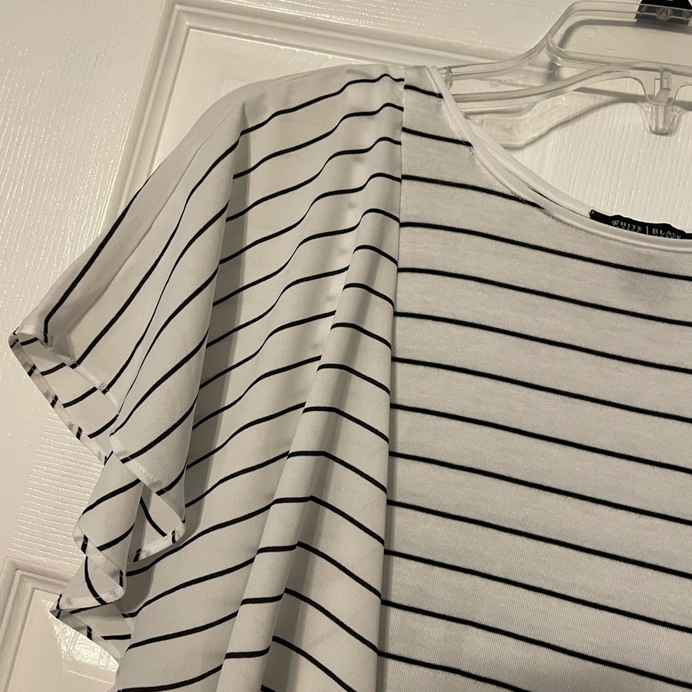 White House Black Market One-sided Ruffle Tank - Picture 4 of 10